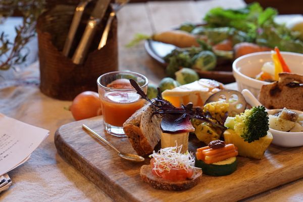 農家直送カラフルベジタブルアンティパストプレート