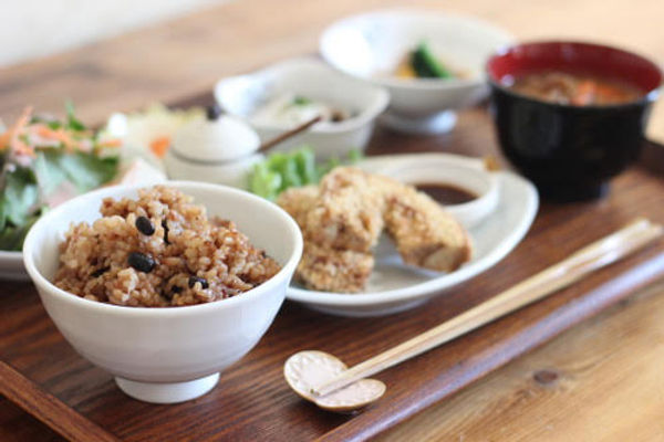 Sachinoki Plate