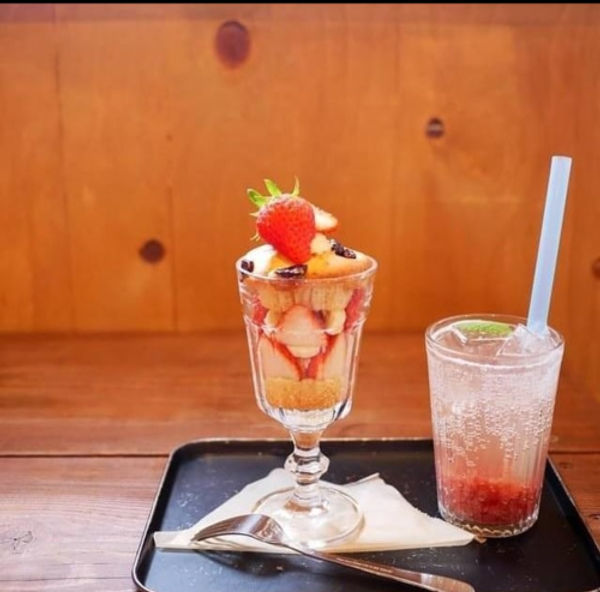 Seasonal muffincup and seasonal handmade drink