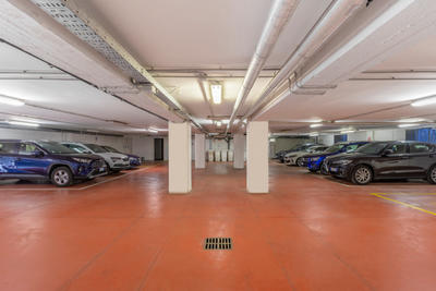 Milan offices parking spaces