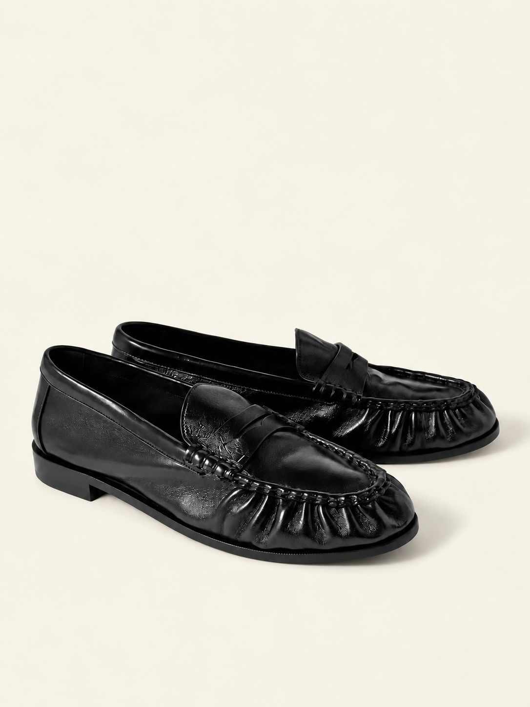 Loafers - Pleated loafer – View 2