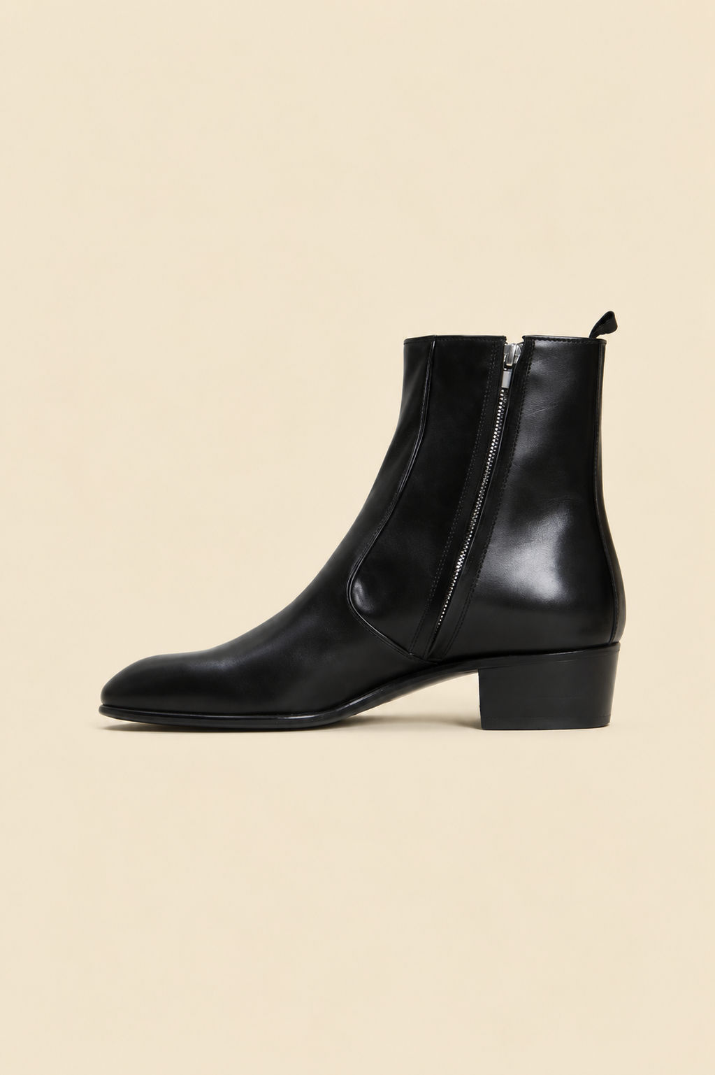 City Boots - handcrafted premium leather city boots in Black - view 3