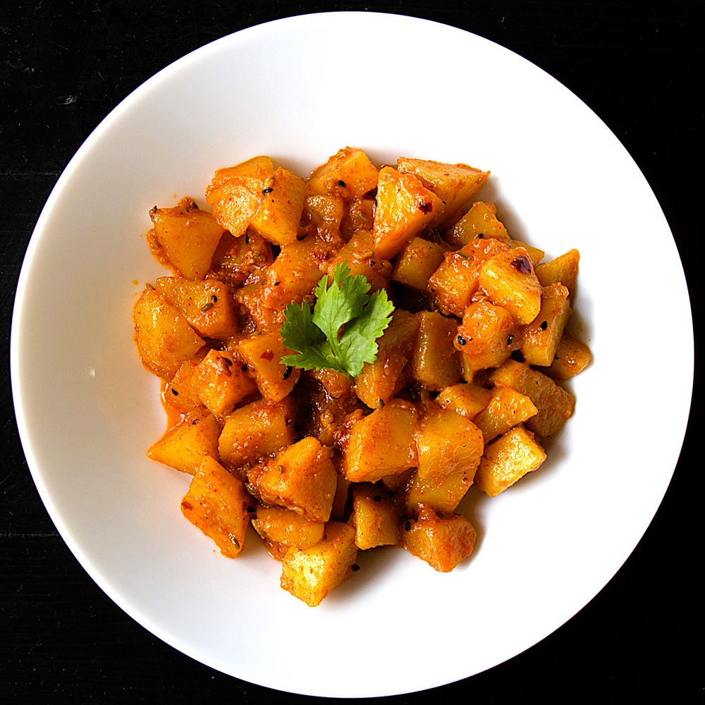 Achari Aloo