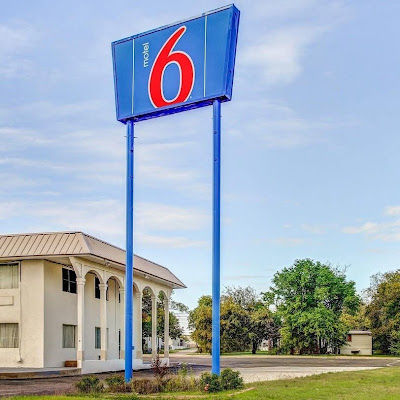 Motel 6 Waco, TX - Lacey Lakev...