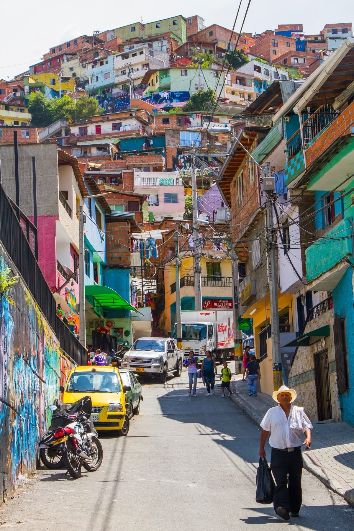 Quartiere di Medellín con verde urbano