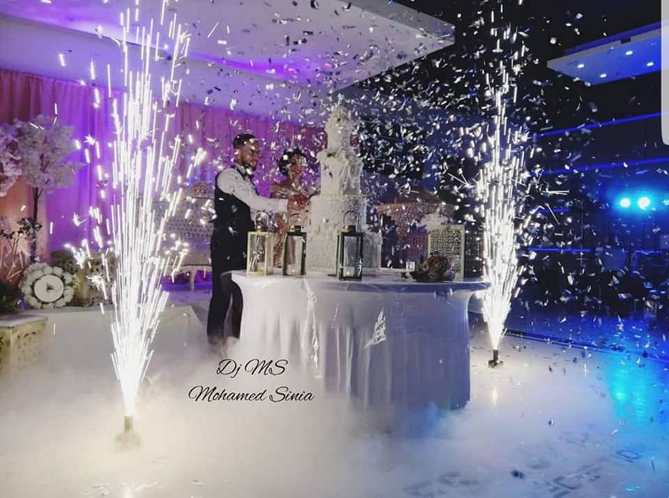 feux d'artifices aux moment de la découpe du gateau