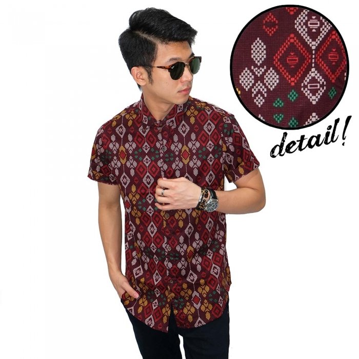  Kemeja  Short Batik Tenun Ikat  Maroon