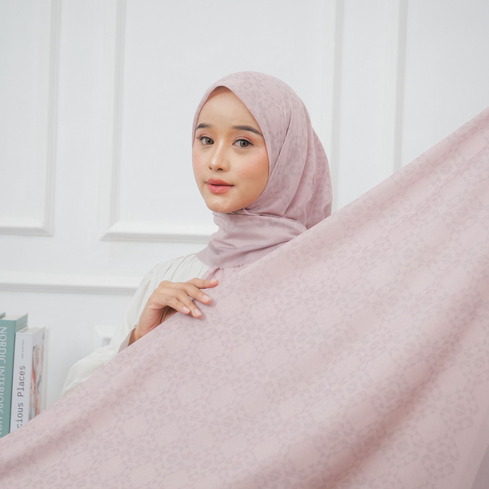 Monokrom Aljabbar - Dusty Pink 2.jpg
