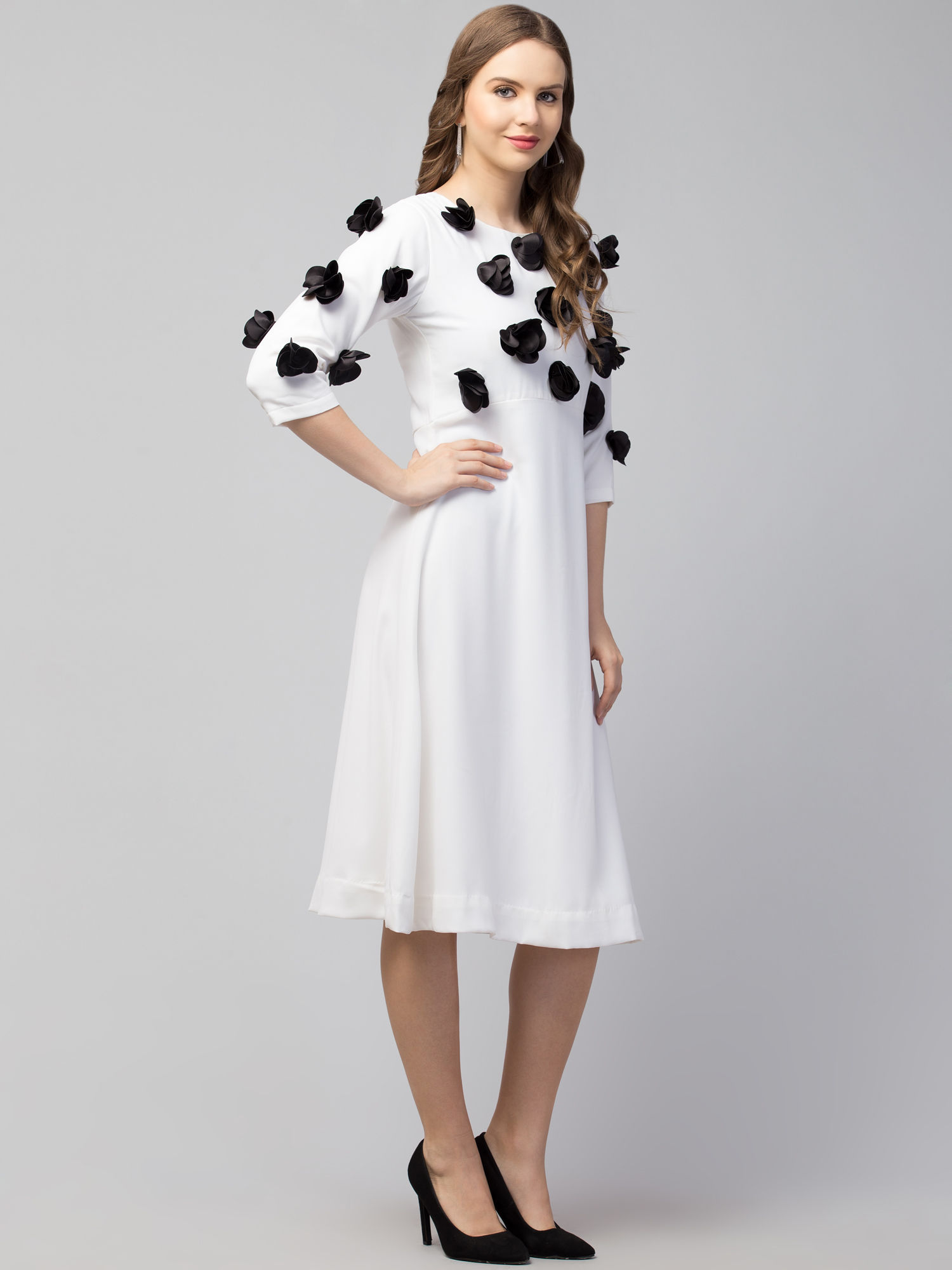 Women’s White Black Floral Detail Midi Dress