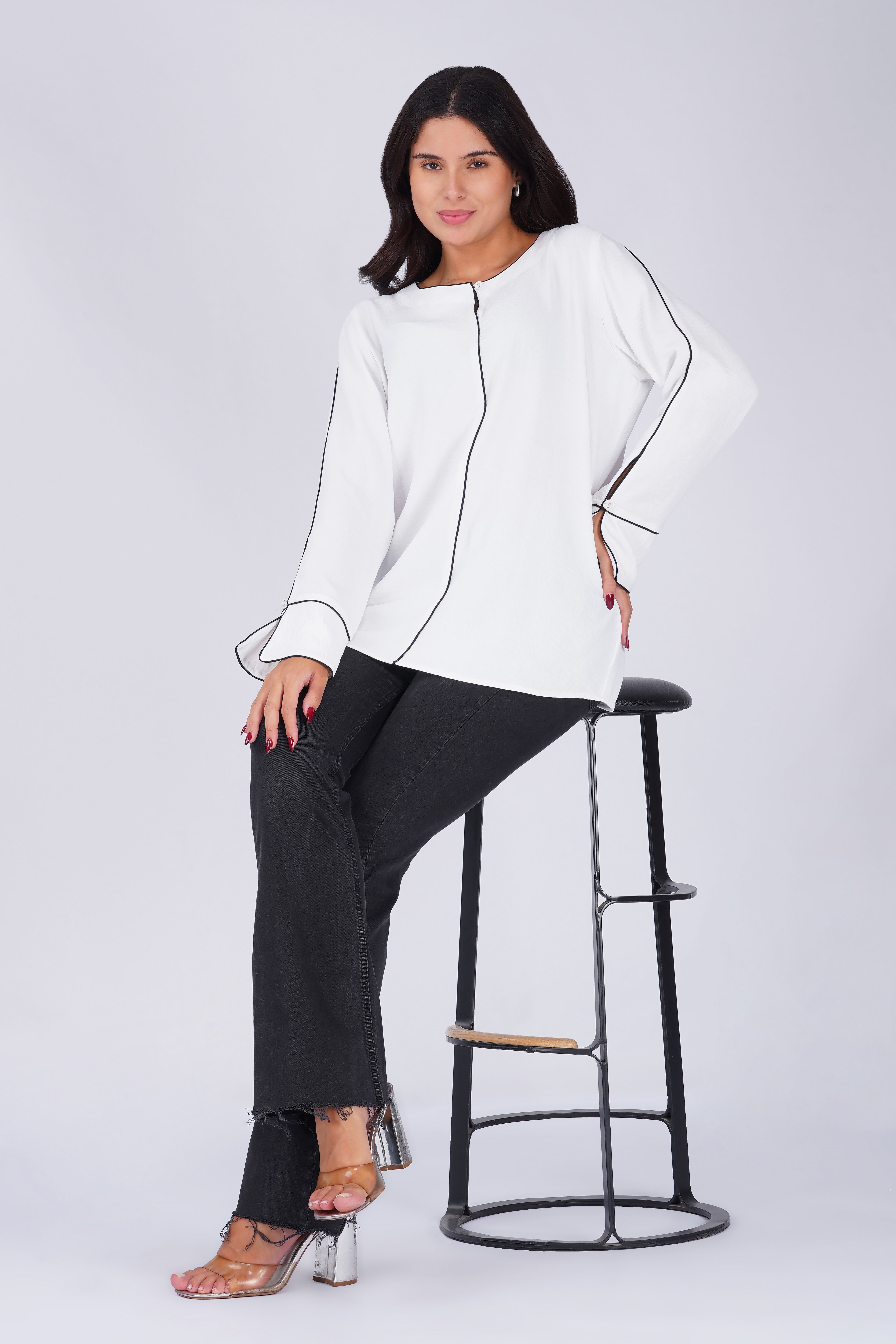 Black Piping White Crush Top