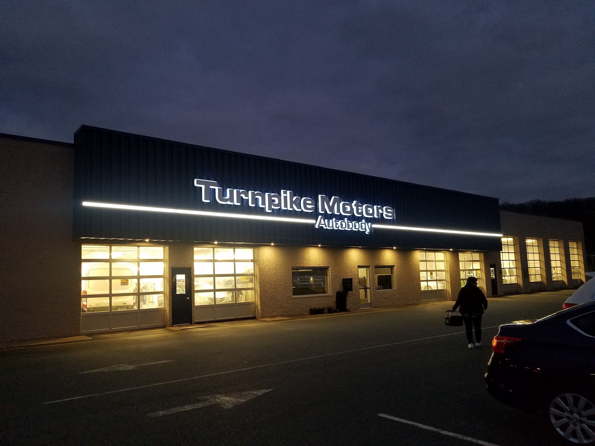 Turnpike Motors Auto Body