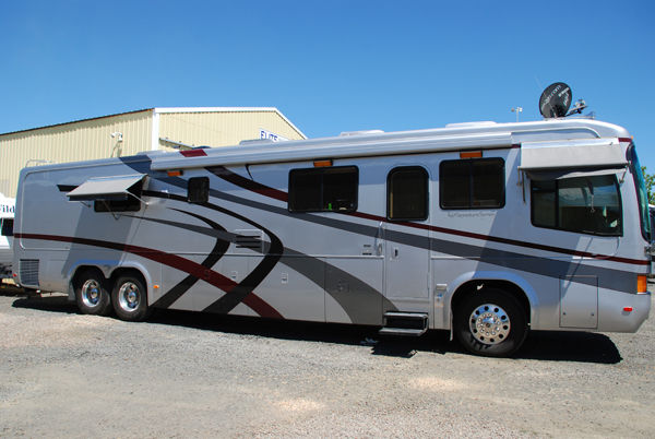 Mackin Street Customs and RV's