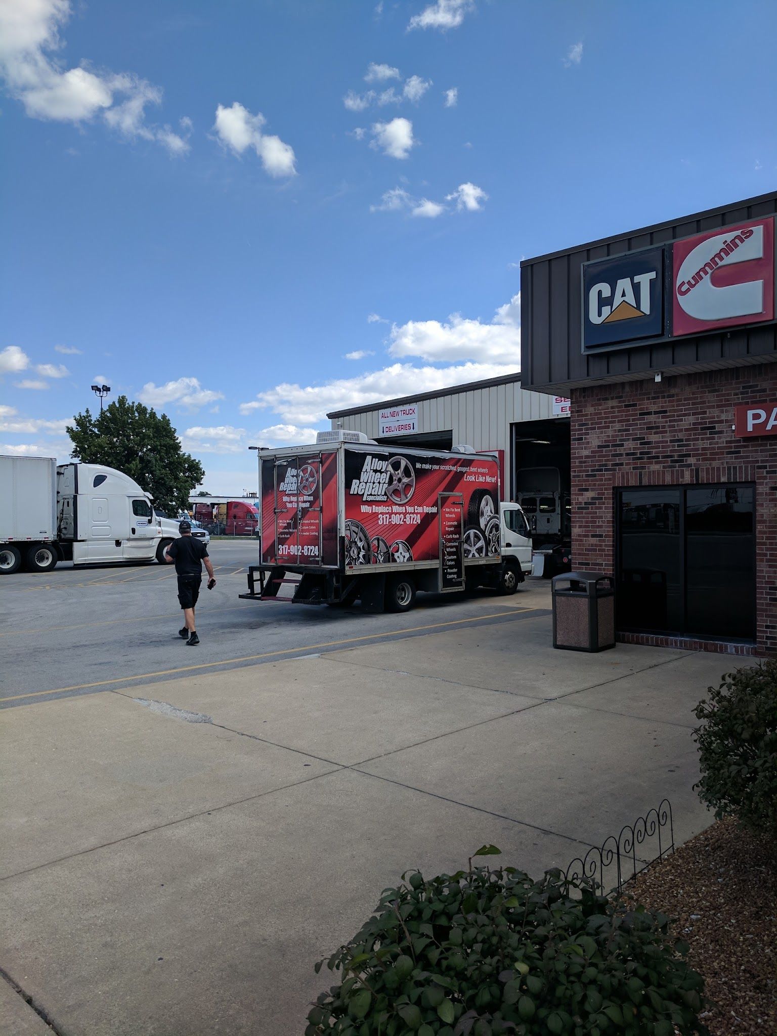 Truck Country/Stoops Freightliner of Indianapolis