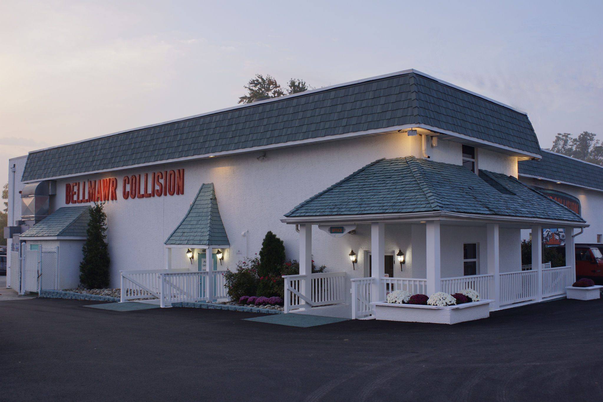 Services & Products Bellmawr Collision Center Inc in Runnemede NJ