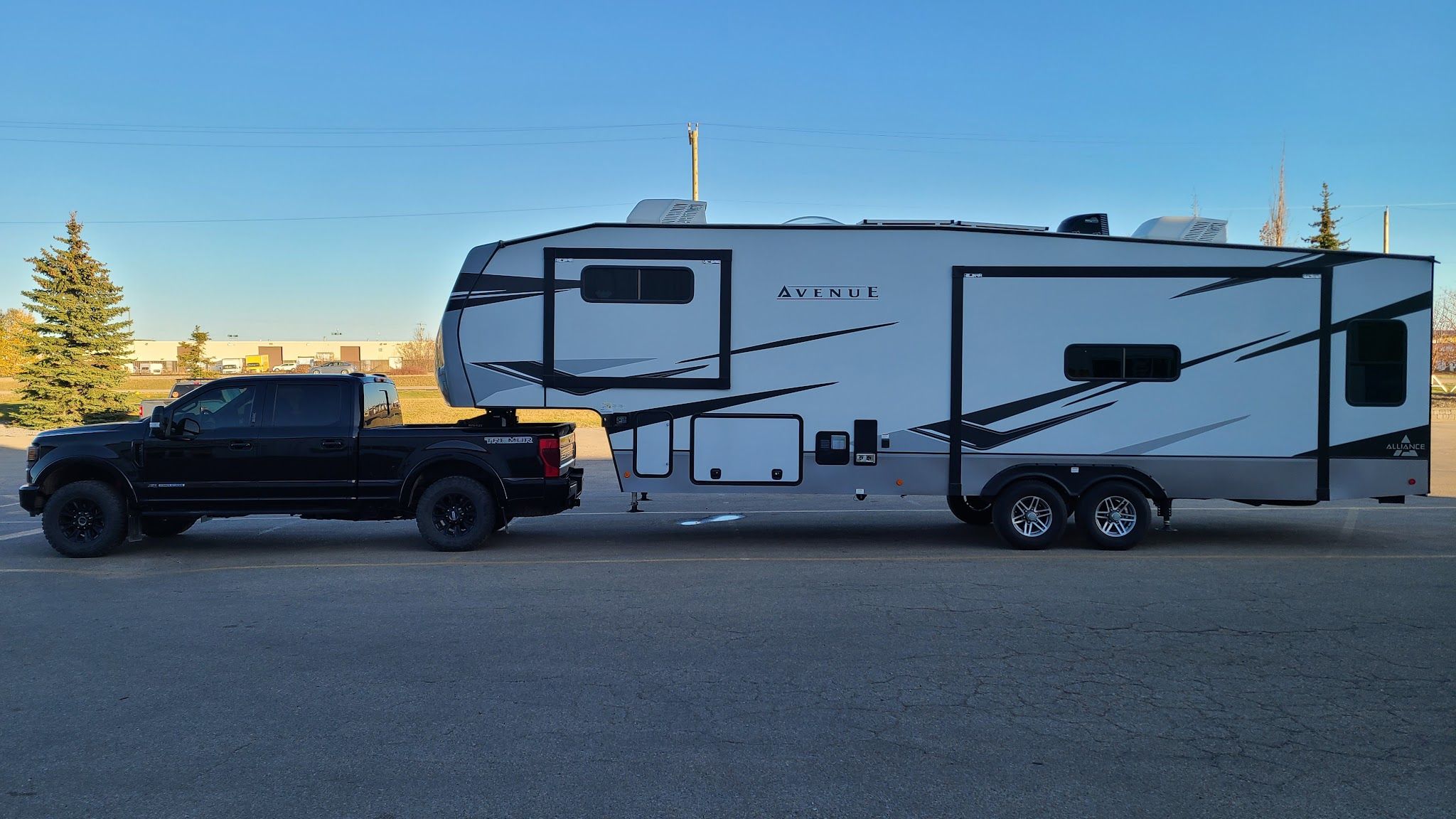 Redneck RV Spruce Grove