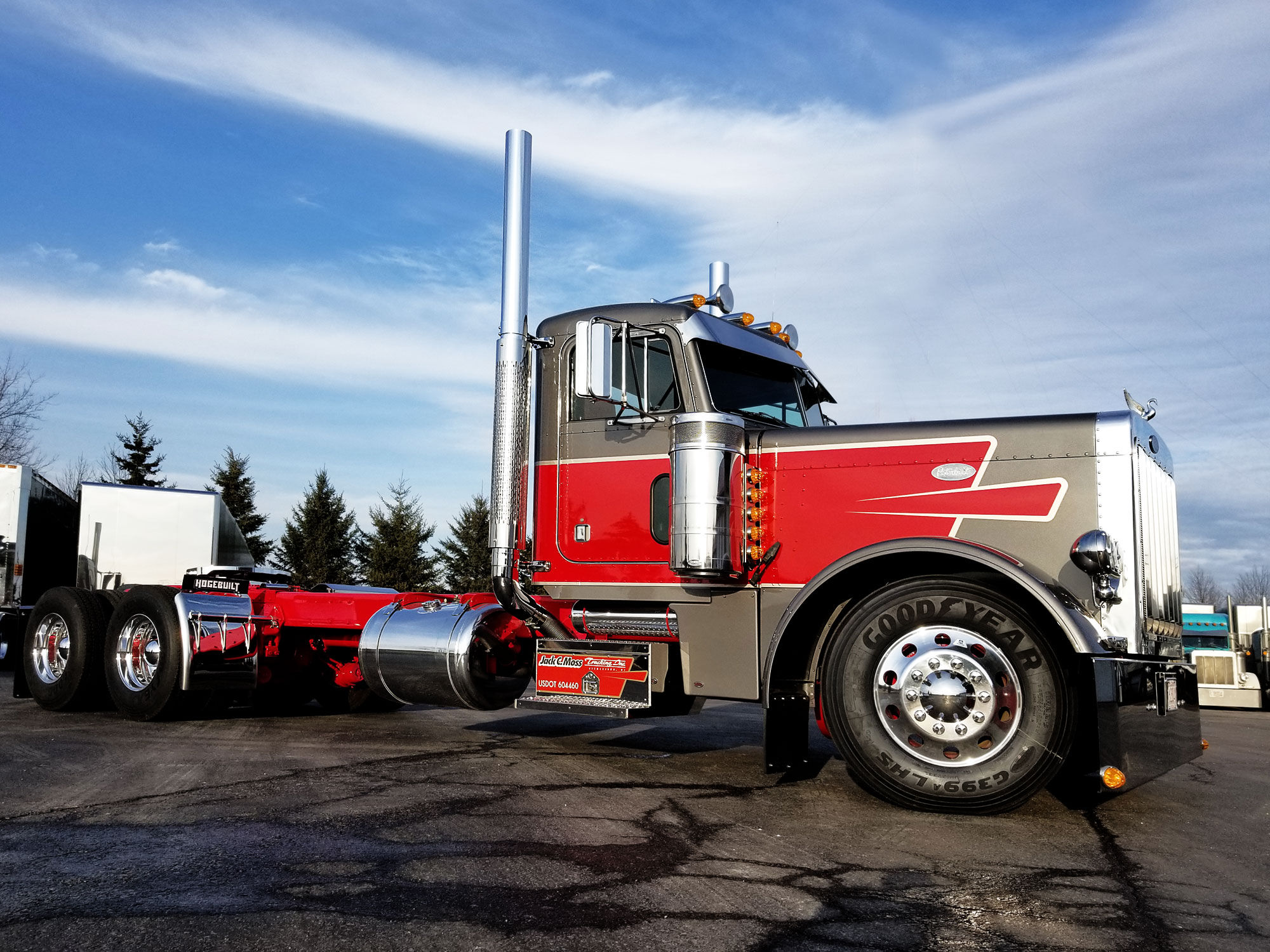 Services & Products Richfield Trailer Inc in Hubertus WI
