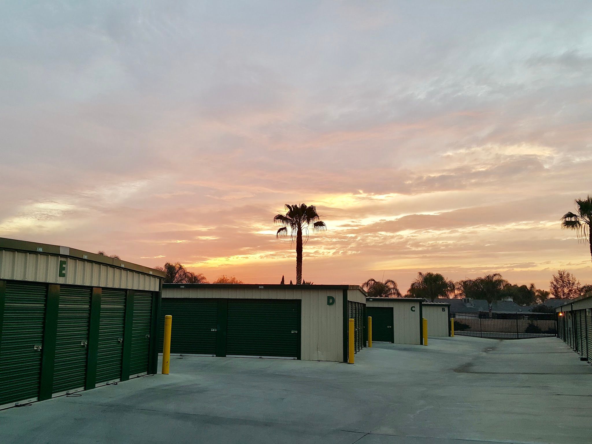 Services & Products Storage Solution 1st Avenue in Delano CA