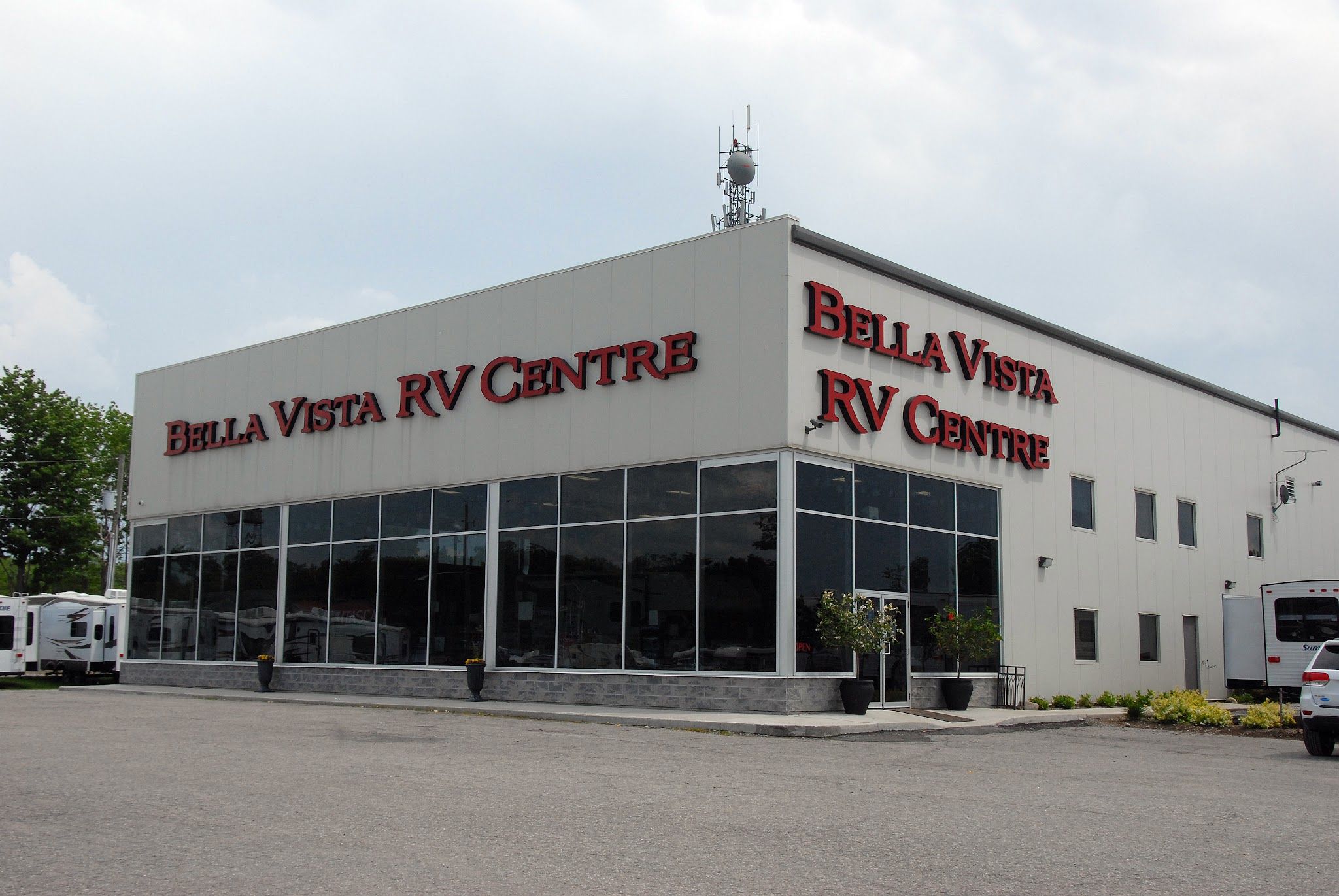 Services & Products Bella Vista RV Centre Inc in Hawkestone ON