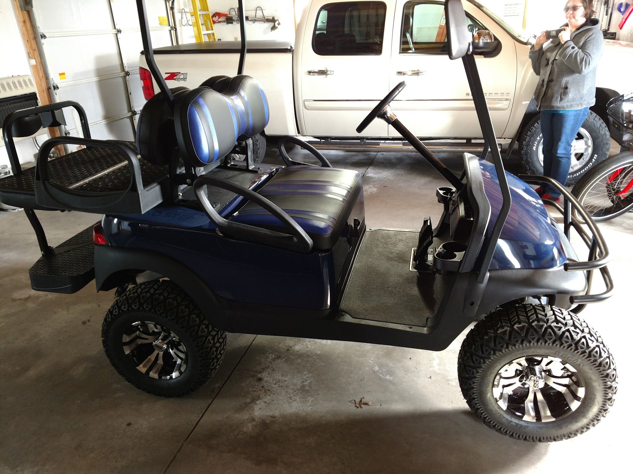 Titan Golf Car