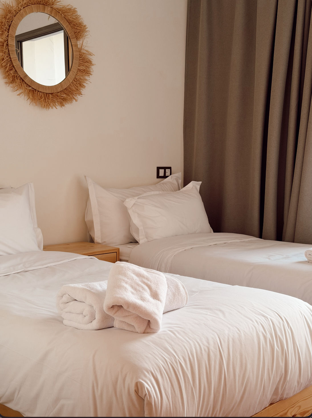 Private Twin Bed Room 2