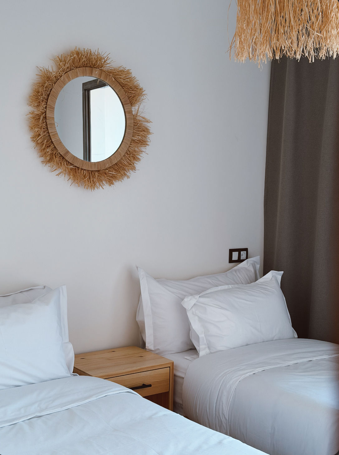 Private Twin Bed Room 1