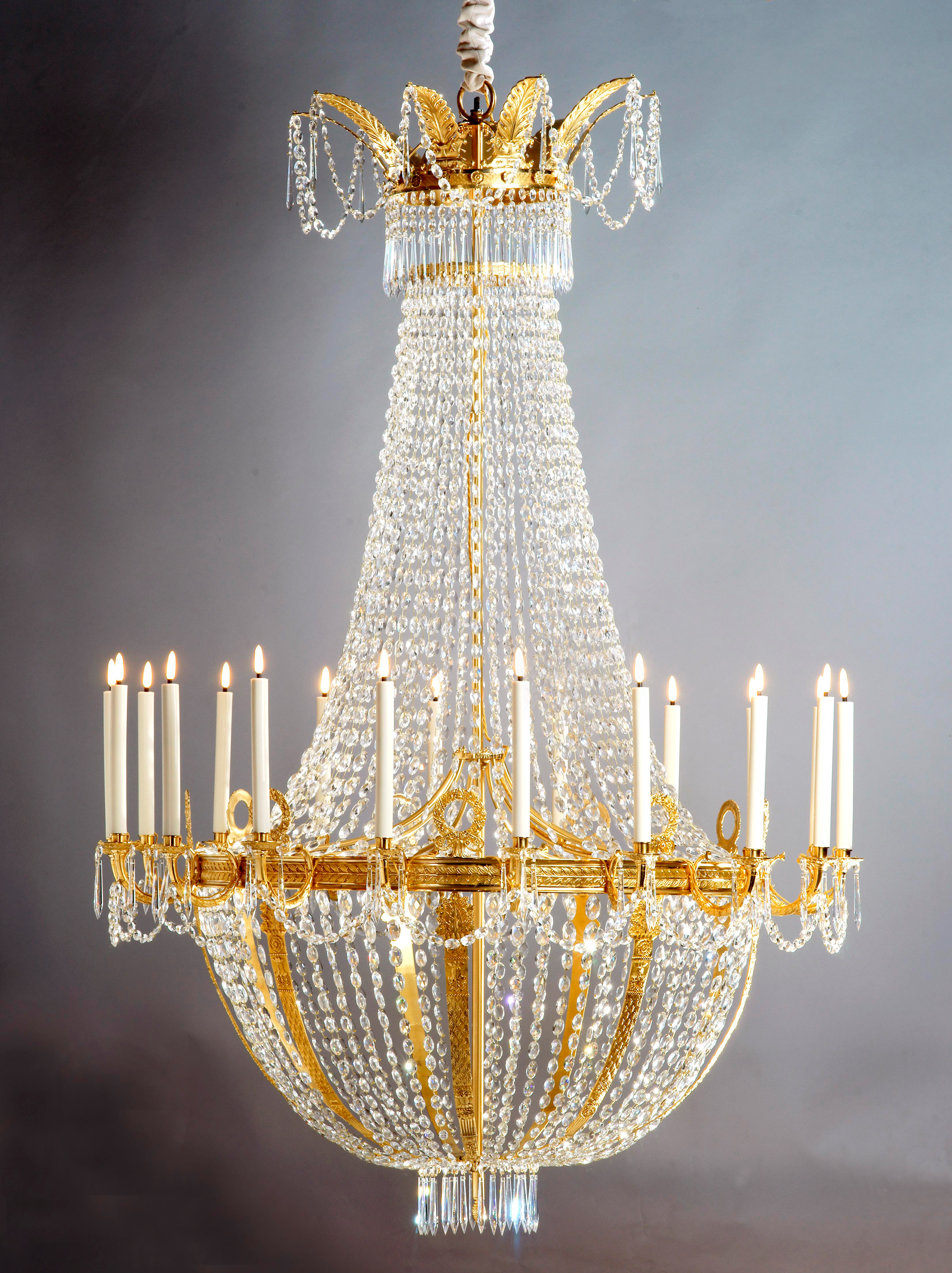 Empire “Corbeille” Chandelier with 18 arms