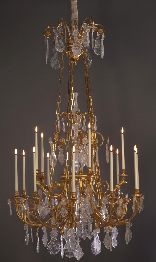 Monumental chandelier in bronze and Rock crystal