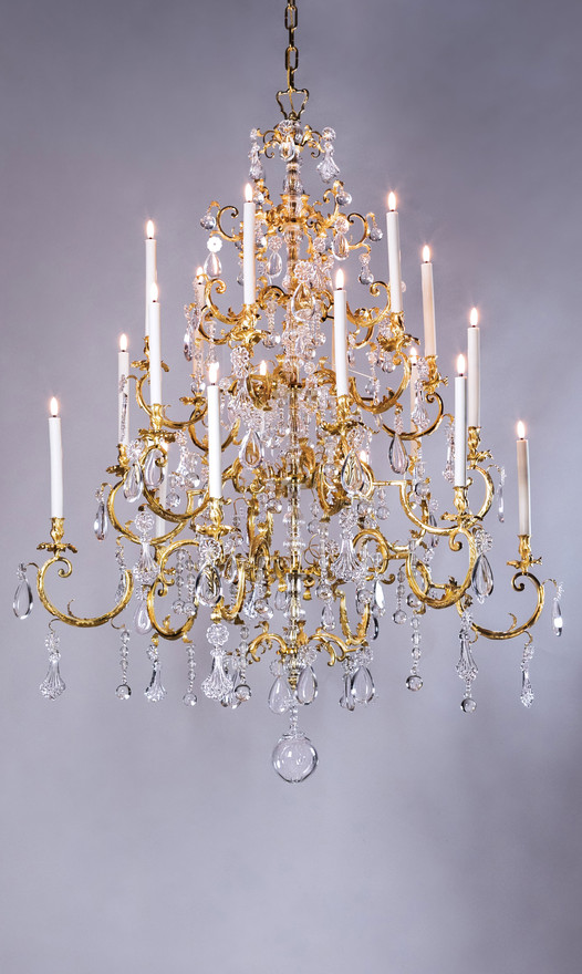 Louis XIV Chandelier with Crystal drops with 18 lights