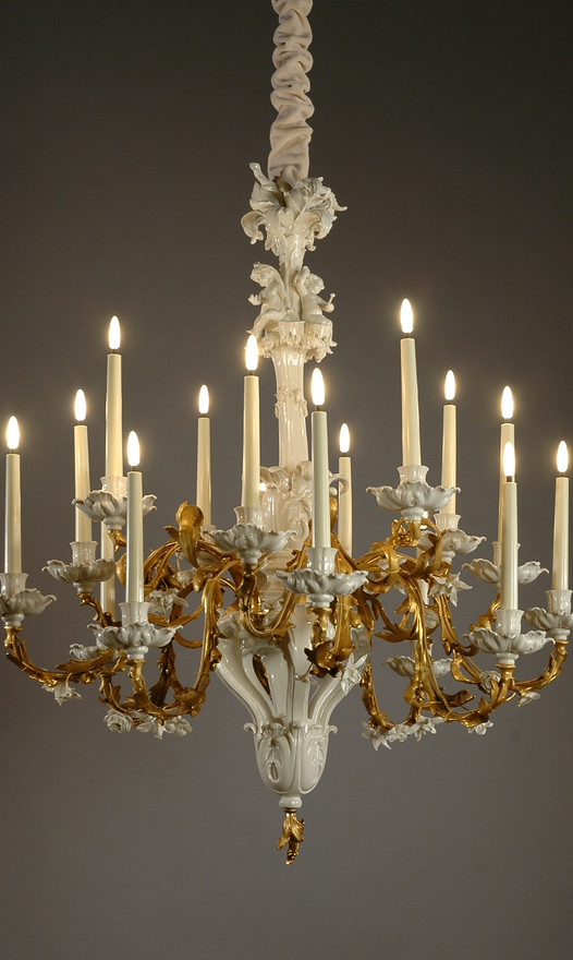 Nymphemburg Porcelaine Louis XV Chandelier