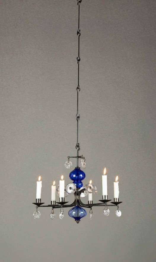 Erik Höglund bleu small chandelier