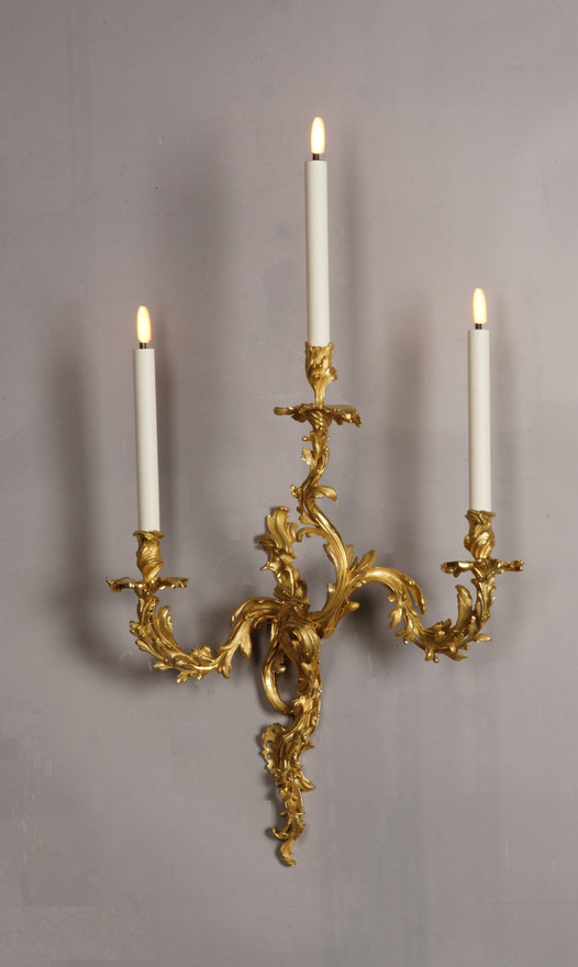 Louis XV Applique with 3 lights