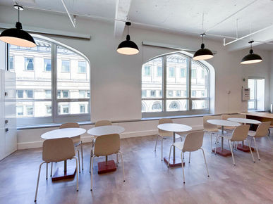 Amazon (AWS) - Montréal, Exhibiting venue | Gallea