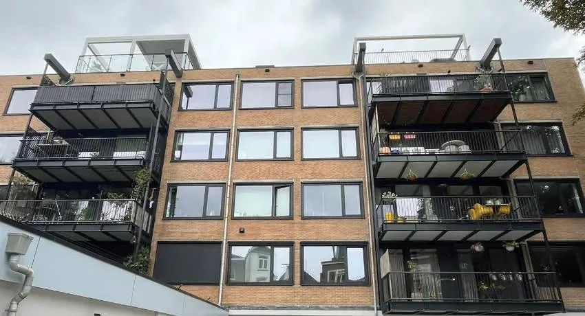 Schoorsteen impregneren appartementencomplex door GevelPRO professionals