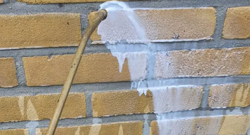 gevel beschermen door professionele impregnatie behandeling