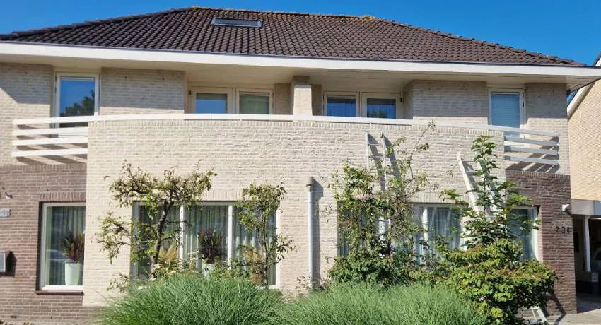 Gevelreiniging in Wezep en muur impregneren