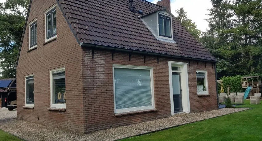 Gevelreiniging zelf doen - de ultieme gids voor schone gevels