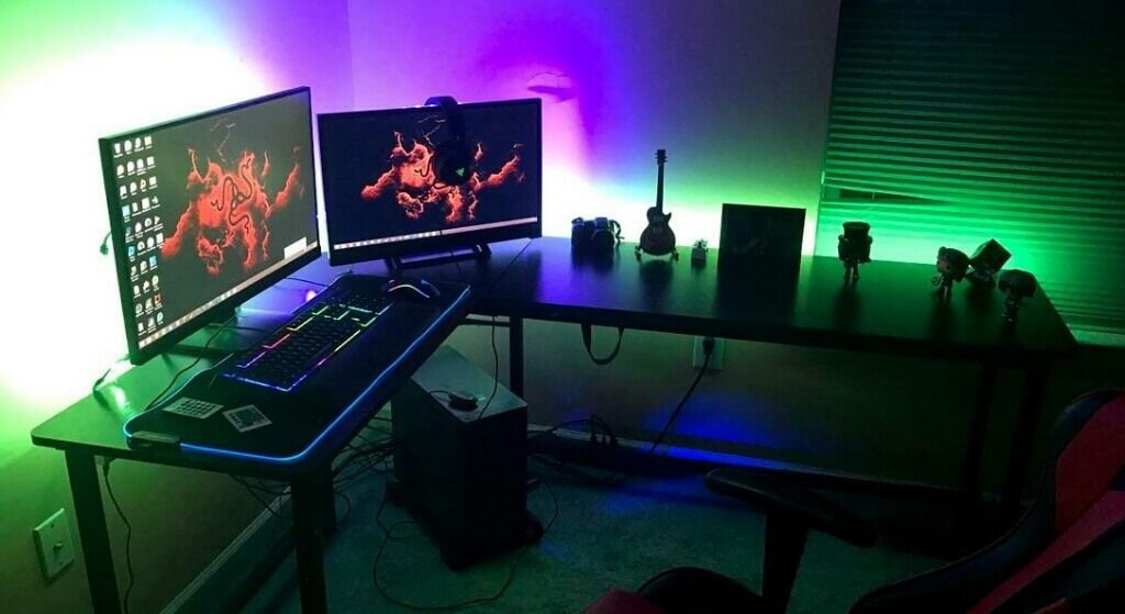 L-shaped-gaming-desk