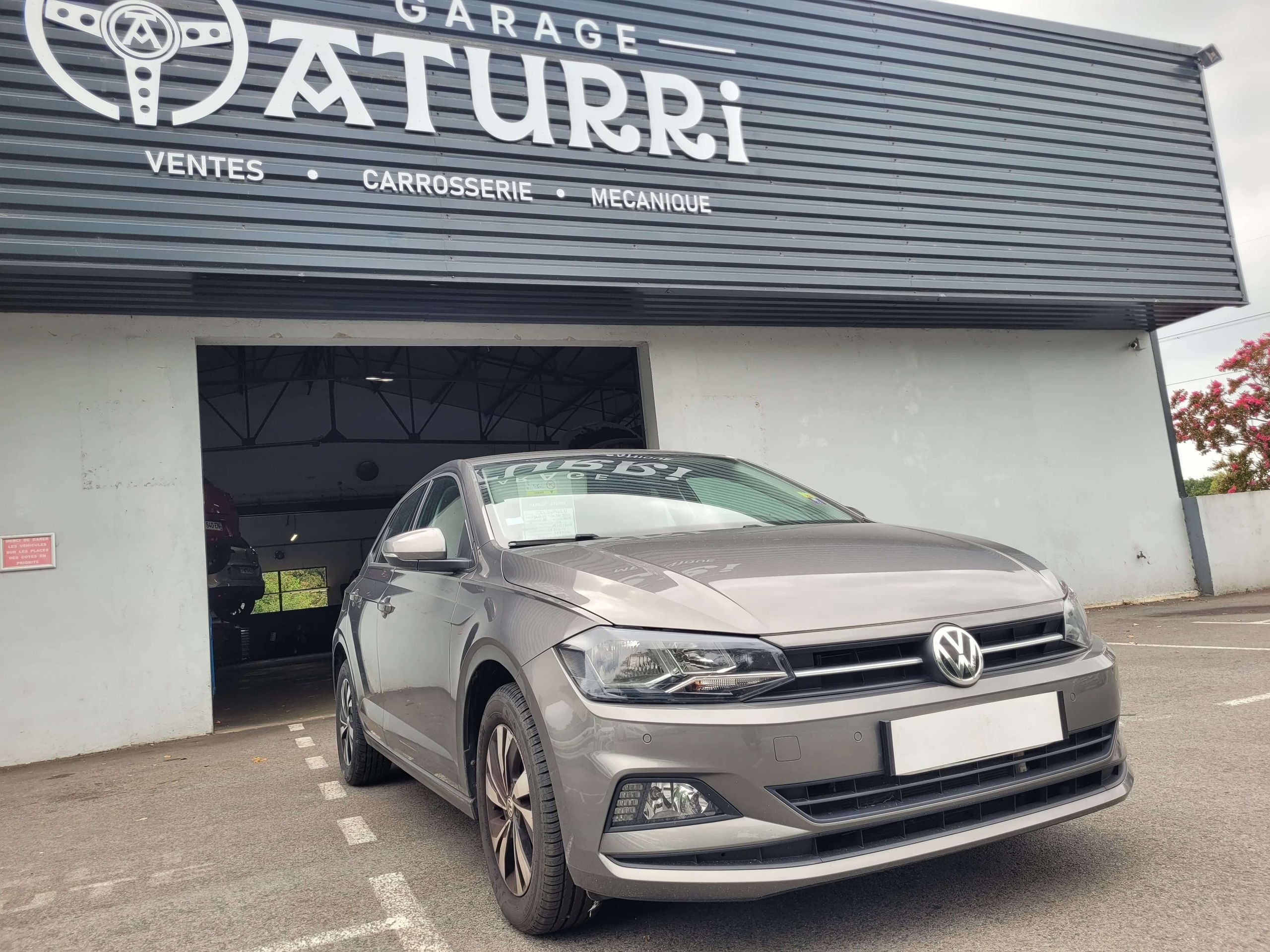 VOLKSWAGEN POLO - Garage Aturri