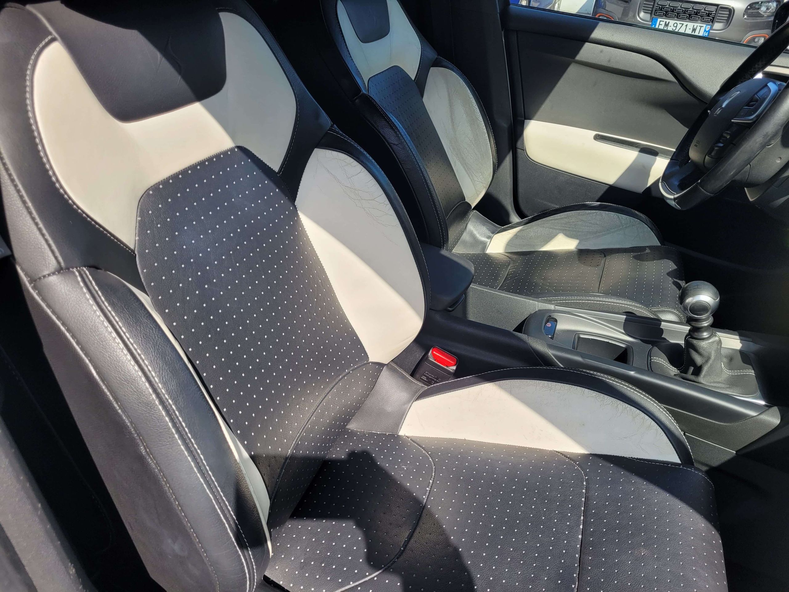 CITROEN DS4 - Garage Aturri