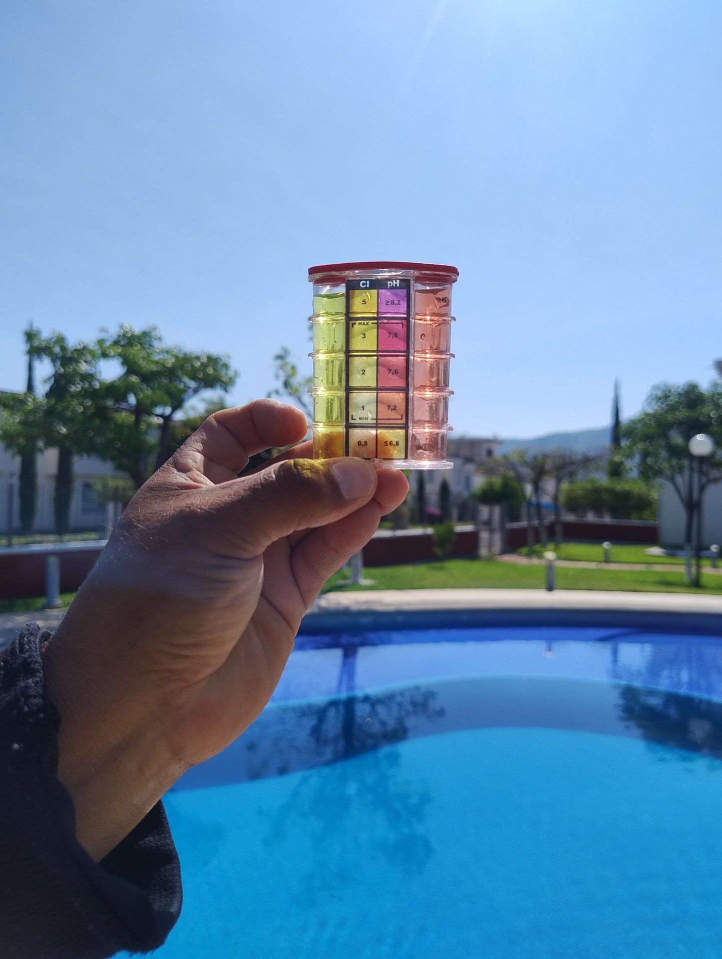Ser anfitrión de un Airbnb en Morelos exige albercas impecables en cada check-in. Descubre los retos del uso intensivo y cómo en GARBON nos encargamos de todo el mantenimiento técnico en Cuautla, Jonacatepec y alrededores para proteger tu calificación de 5 estrellas
