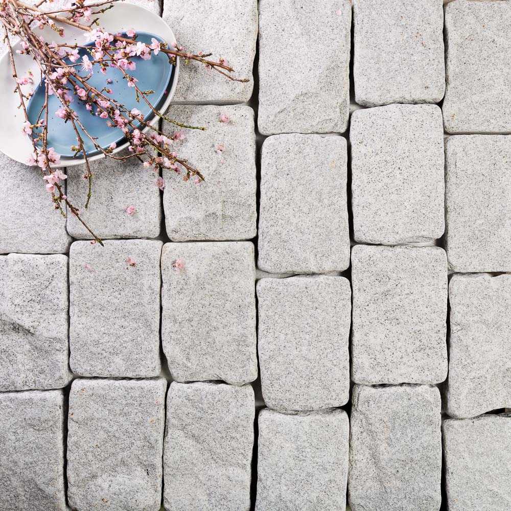 BANKS Granite - Cobblestones - Paver