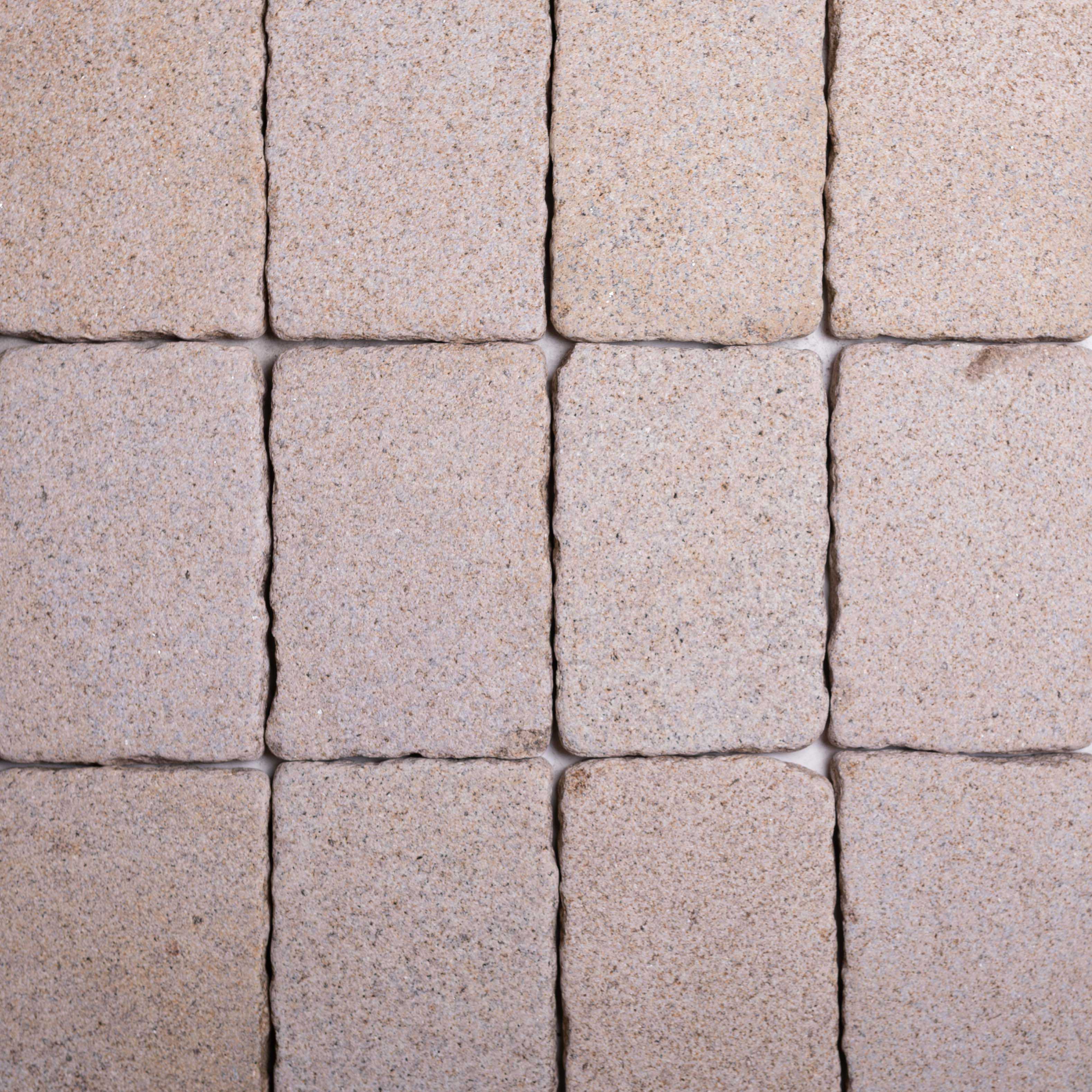 GatherCo Dias WhiteWall Granite CobblePaver BushHammered-6