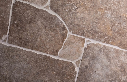 IMAGES/SURFACES/IRONWOOD/PROFILE/GatherCo_Ironwood_Finish_Travertine_CrazyPaving_UnfiledHoned.jpg