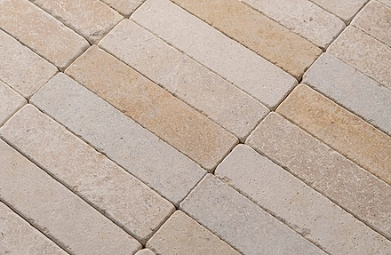 IMAGES/SURFACES/LEMANA/PROFILE/GatherCo_LeMana_Hero_Limestone_Battens_NarrowBricks_Distressed-2.jpg