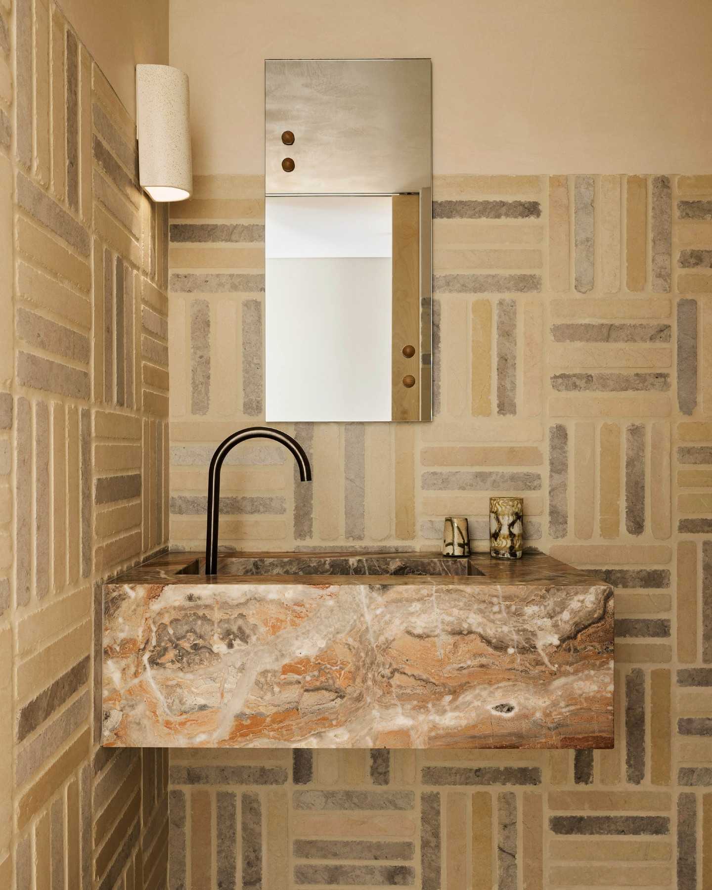 MAG DELLA - Honed & Tumbled | Battens - Finger Tiles MAG DELLA - Honed & Tumbled | Battens - Finger Tiles