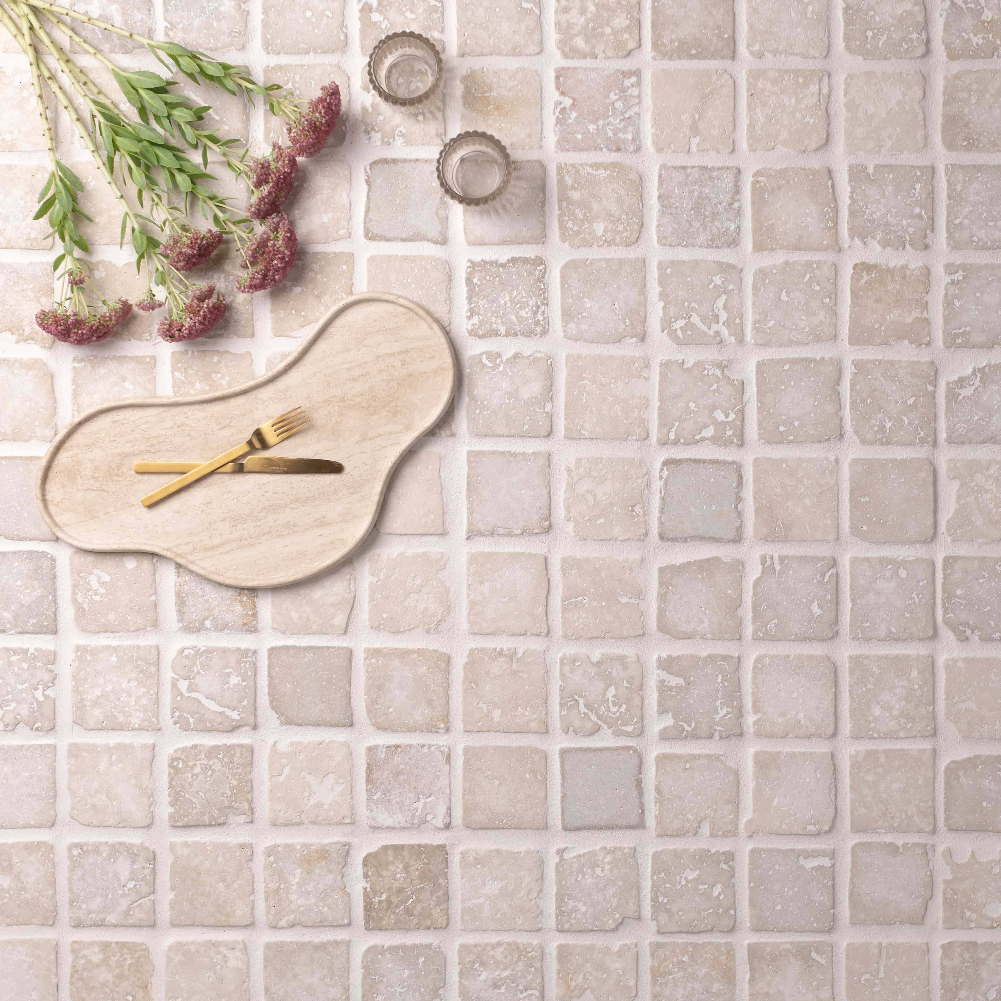 MONTARA  - Unfilled & Honed, Split & Tumbled | Cobblestones - Calibrated