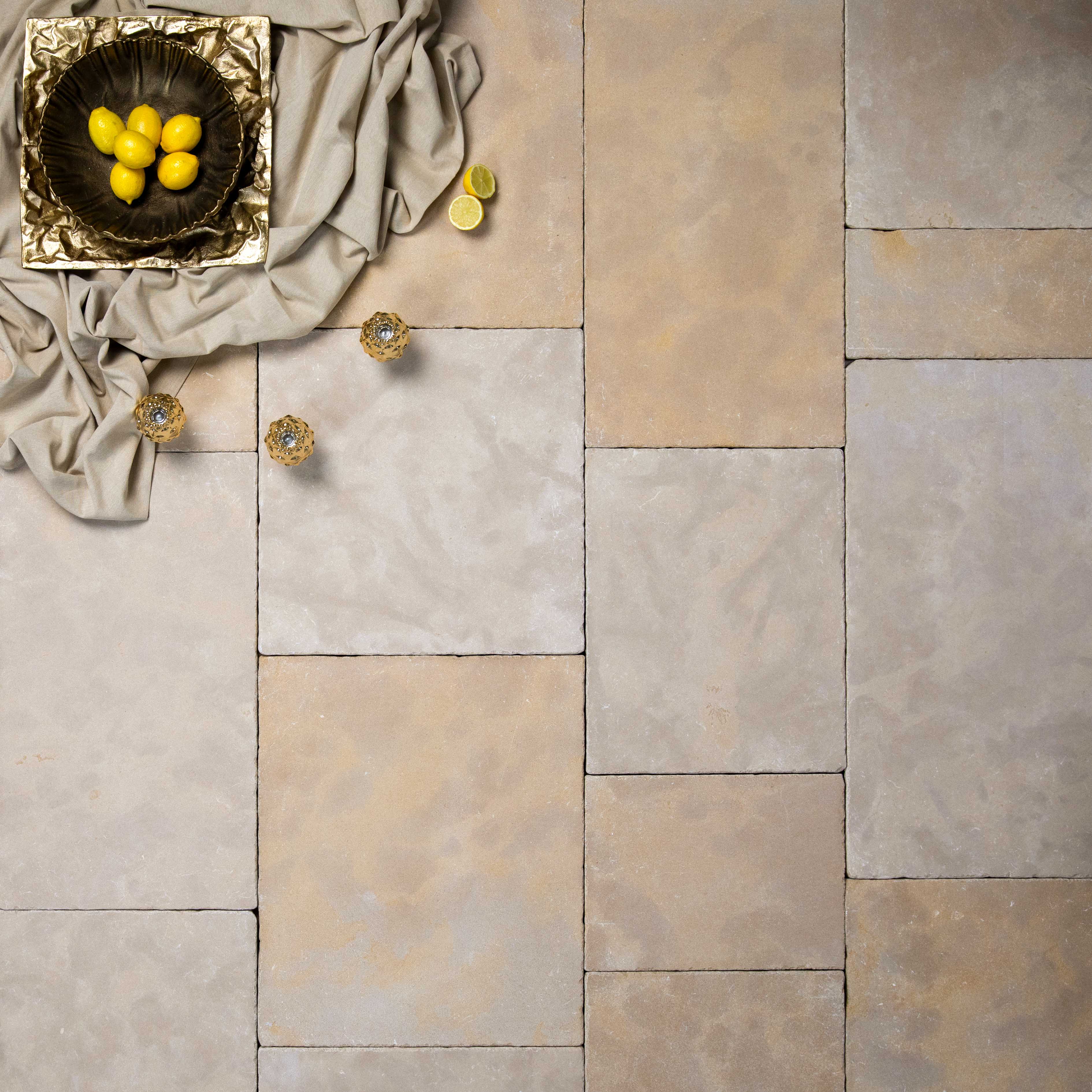 SAVANNAH Limestone - Tumbled