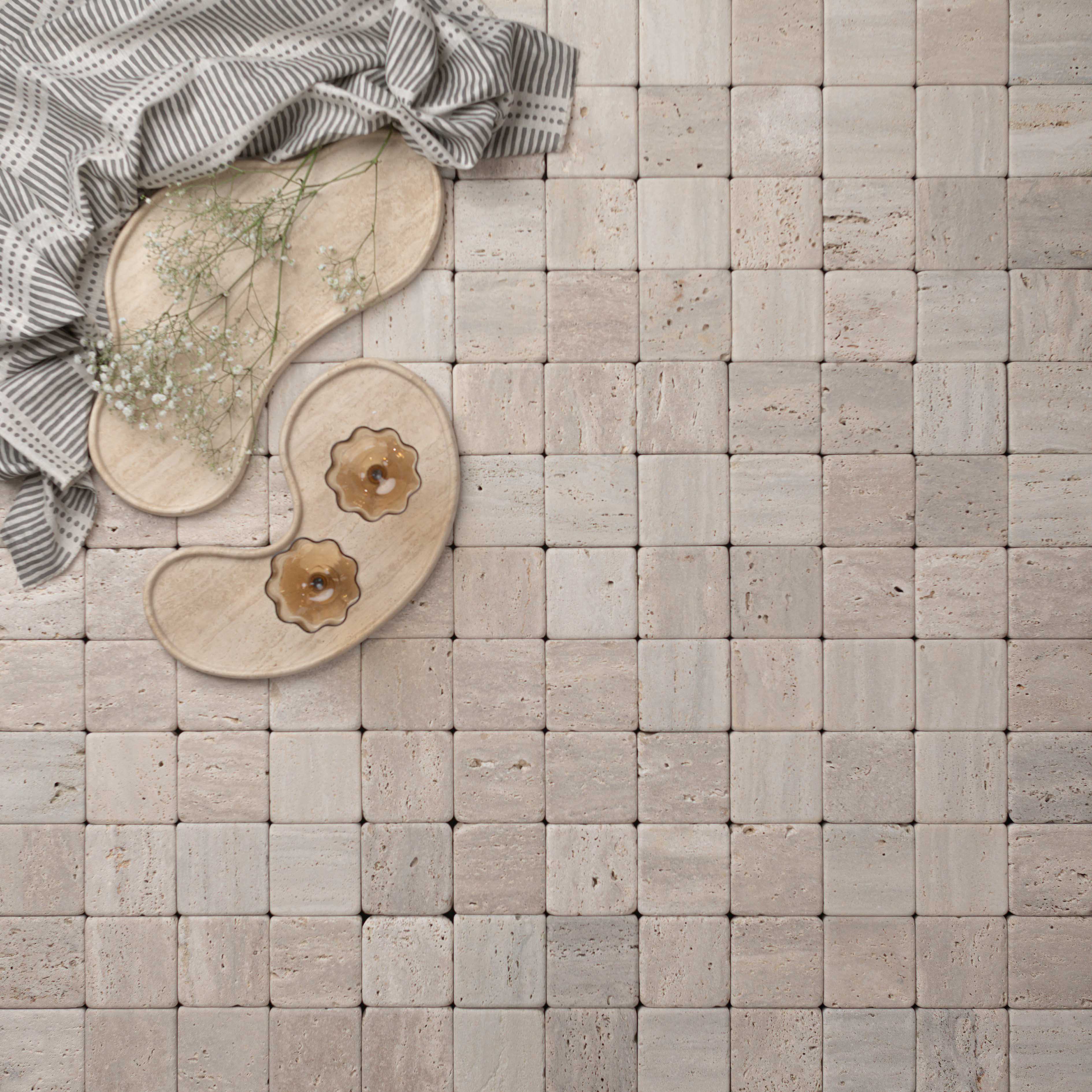 VELORA  - Unfilled, Honed & Tumbled | Cobblestones - Calibrated