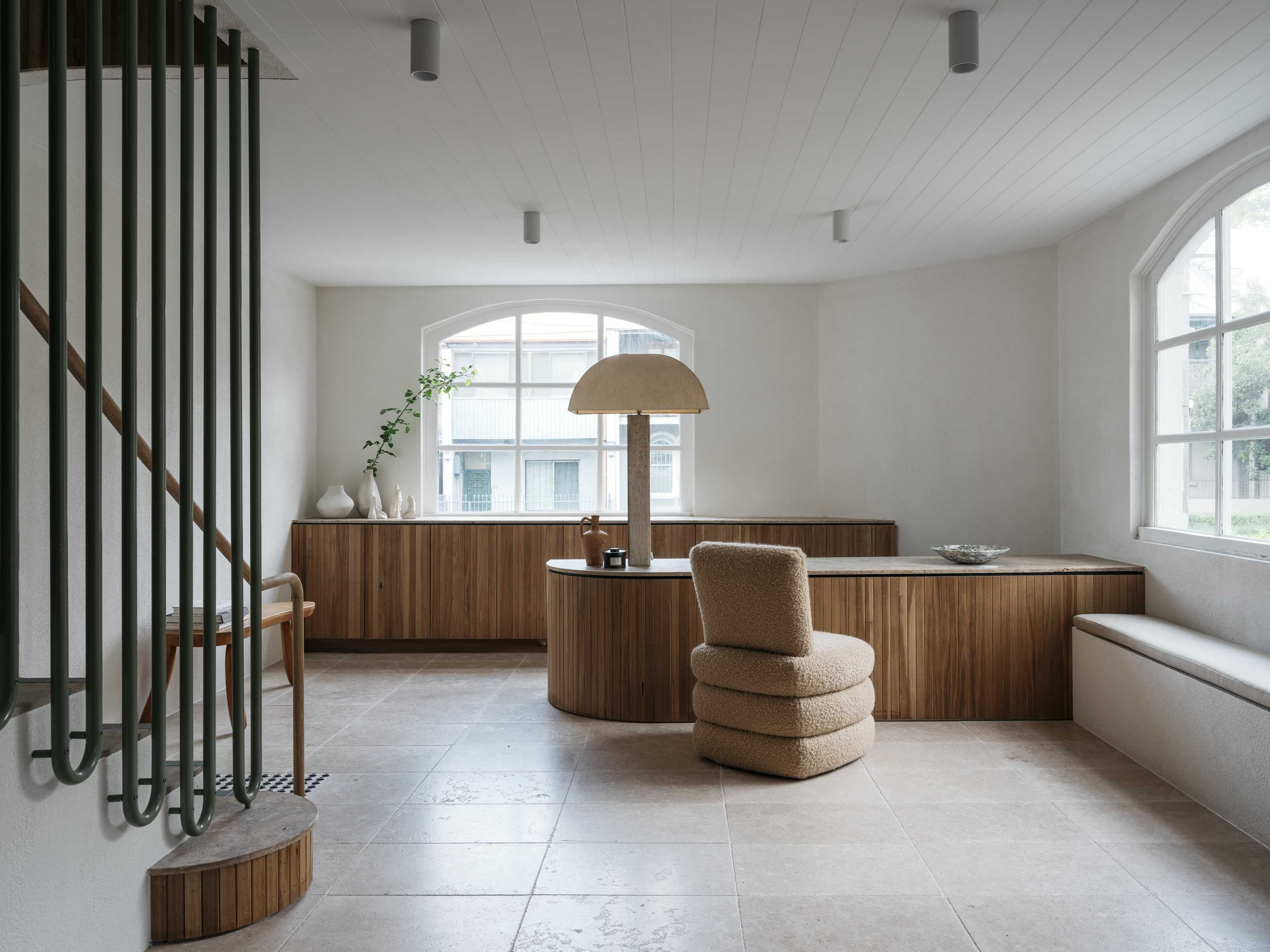 GATHERCO JAMILA Brushed&Tumbled AJE ThoseArchitects FelixForest4-min 1749510520