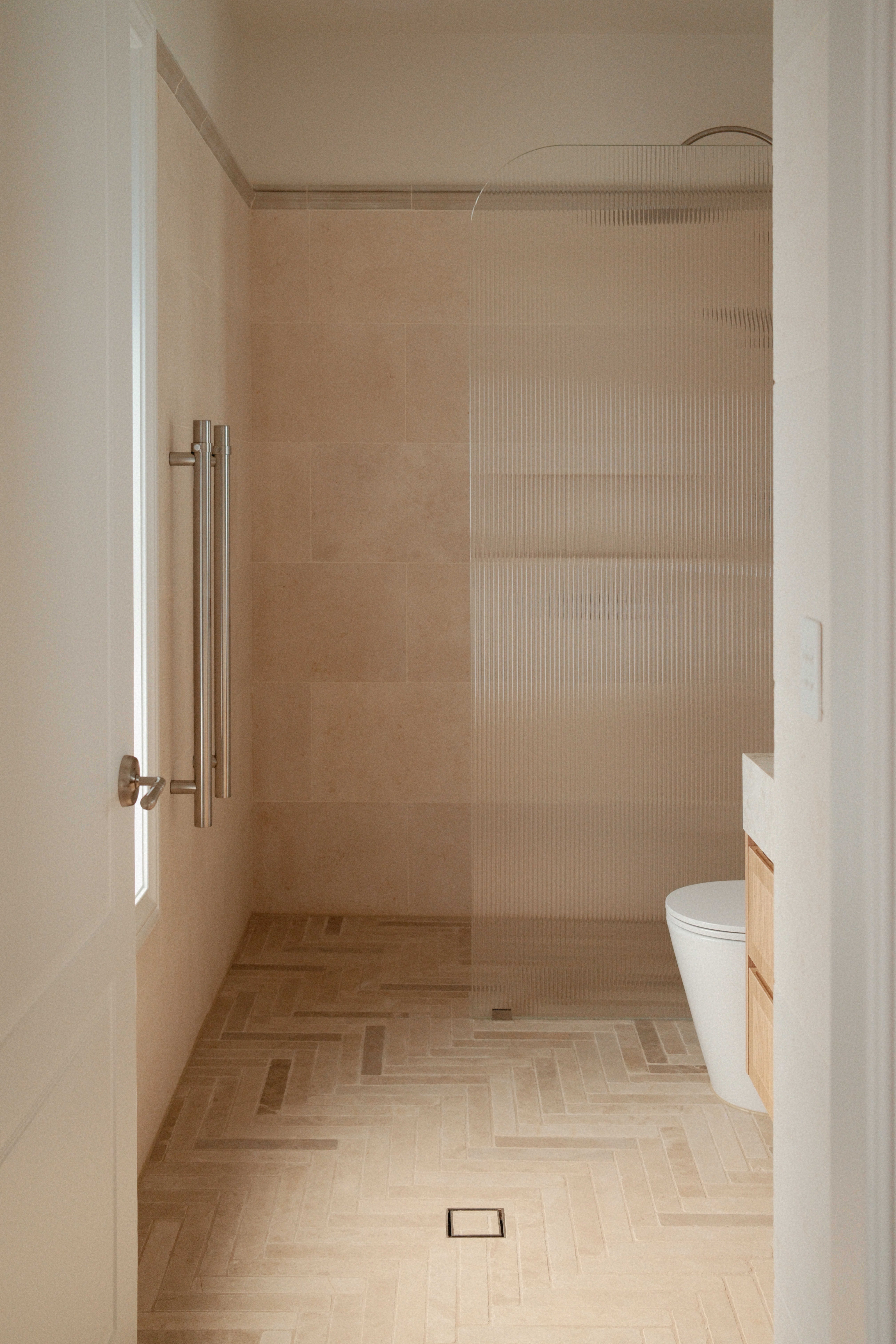GatherCo Galloway Limestone Battens HonedTumbled StudioJoan BiancaTasminPhotography5 1780440269